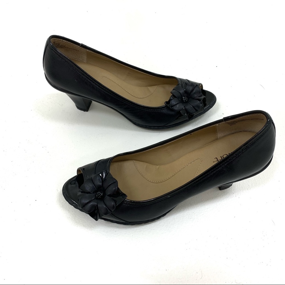 Strictly Comfort : Black Low Heels with flower